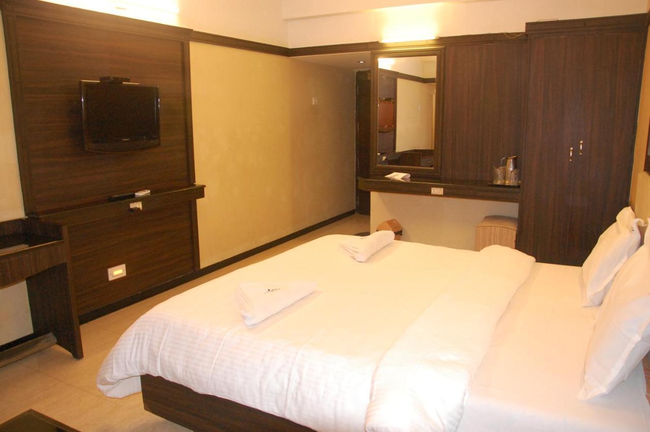 Hotel Blue Star Coimbatore Exterior foto